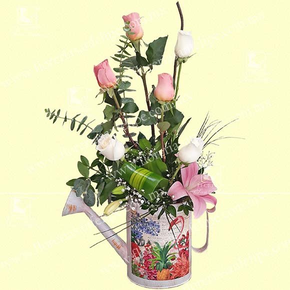 Regadera Vintage Grande Con 6 Rosas y Lilis